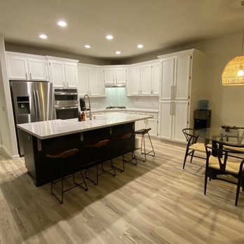 United Flooring - a kitchen and dining area - Flooring Near Me United Flooring - a kitchen and dining area - Flooring Near Me