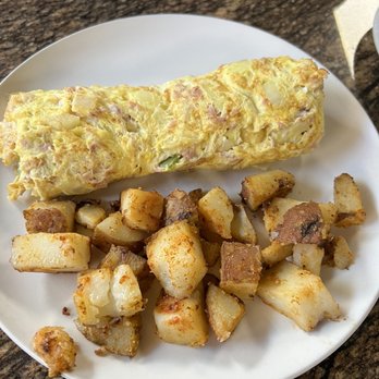 Chuck Wagon Restaurant - Western Omelet - American Near Me - Miami, Florida