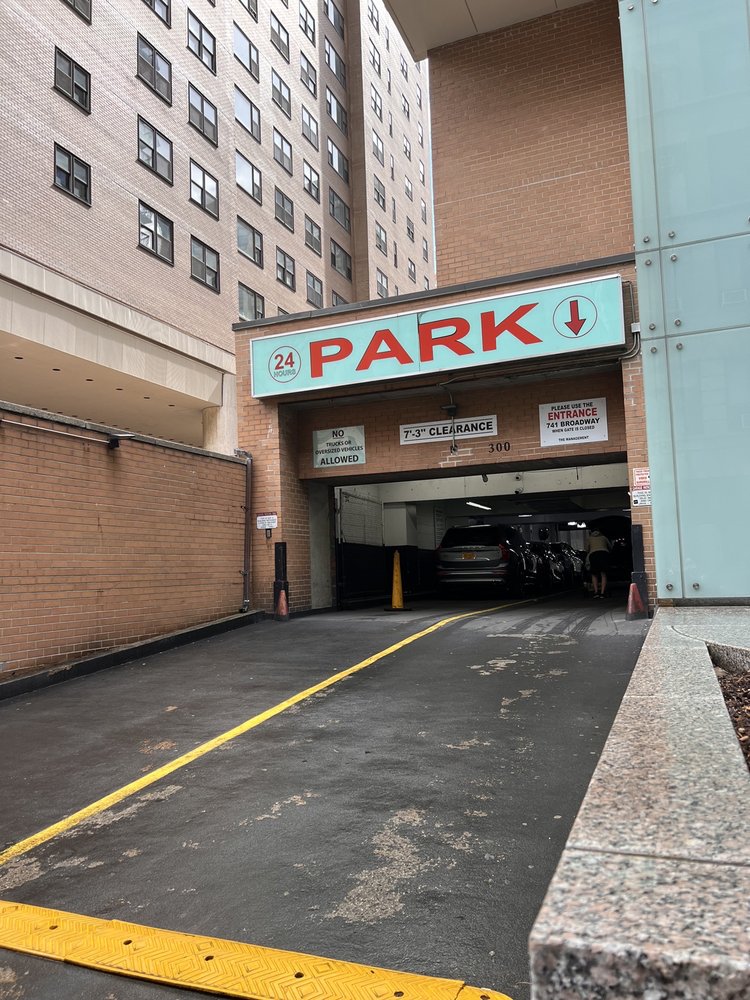 HILARY GARDENS GARAGE Updated September 2024 300 Mercer St