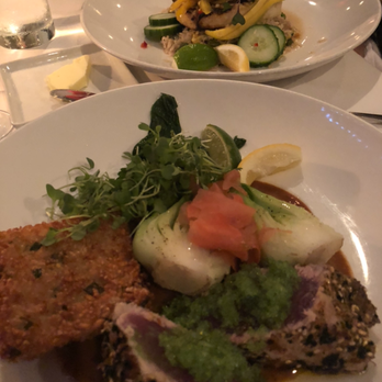 Louie's Backyard - Seared Tuna - New American Near Me - Key West, Florida