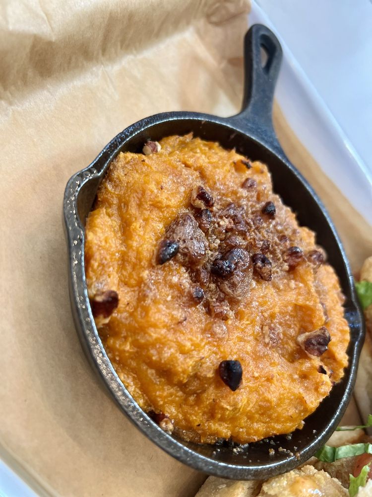 Social spots from Adams on Fourth