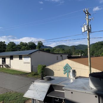 Black Mountain Brewing - Breweries Near Me - Black Mountain, North Carolina