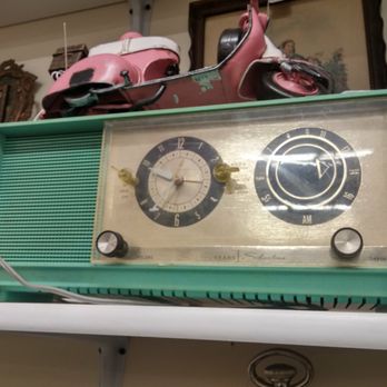 Call It New Call It Antique - Would have bought this but for the chip on the upper right corner. Great mint green color. - Used, Vintage & Consignment Near Me - Mesa, Arizona Call It New Call It Antique - Would have bought this but for the chip on the upper right corner. Great mint green color. - Used, Vintage & Consignment Near Me - Mesa, Arizona
