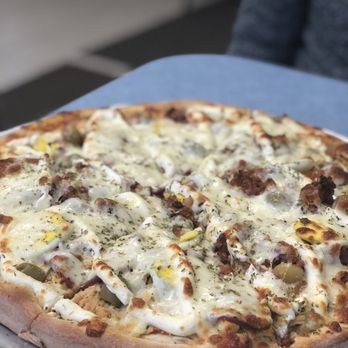 Brazilian Pizza 38 Photos 32 Reviews Pizza 97 Wilson Ave Newark Nj Restaurant Reviews Phone Number Menu