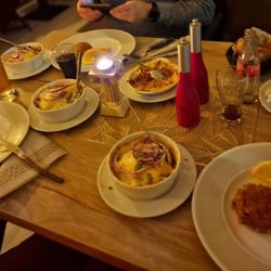 Syrtaki - Überbackener Gyros mit Djuvec Reis