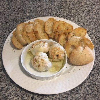 Magnolia Grill - Roasted garlic - New American Near Me - Sedro-Woolley, Washington