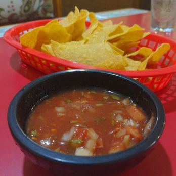 Ixtapa Restaurant - A nice serving of chips and salsa - Mexican Near Me - Newberg, Oregon Ixtapa Restaurant - A nice serving of chips and salsa - Mexican Near Me - Newberg, Oregon