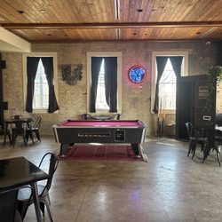 Duett's Texas Club - Pool area