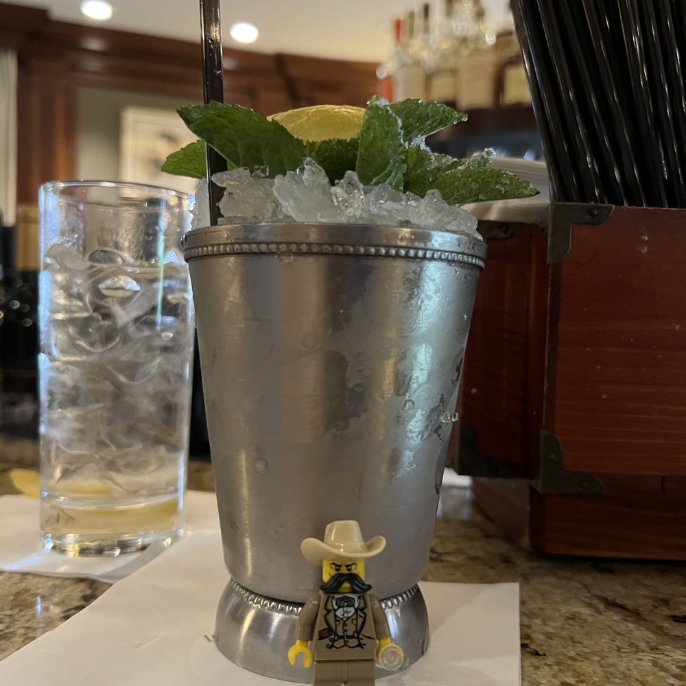 Round Robin Bar - The best mint julep we've ever had - Bars Near Me - Washington, DC, District of Columbia Round Robin Bar - The best mint julep we've ever had - Bars Near Me - Washington, DC, District of Columbia