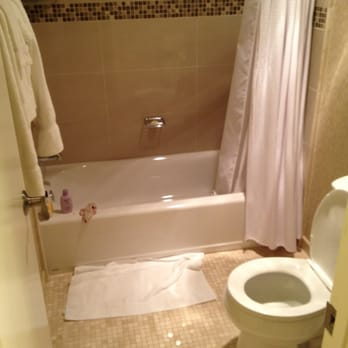 Bahia Resort Hotel - Bathroom in King Bungalow. - San Diego, CA