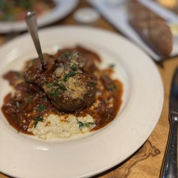 Q Restaurant & Bar - New American Near Me - Portland, Oregon Q Restaurant & Bar - New American Near Me - Portland, Oregon
