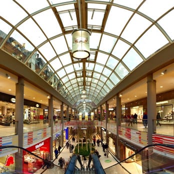Sophienhof - Blick von Karstadt Richtung Bahnhof - Shopping Centers Near Me - Kiel, SH
