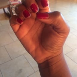 I decided to go with the week nail polish for my cousin's wedding this weekend!!!!