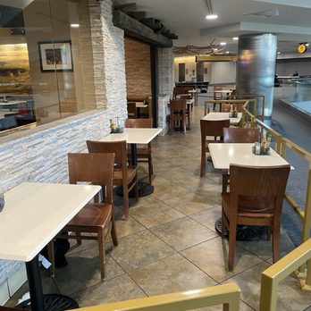 Mesa Verde Bar & Grill - Patio seating - Breakfast & Brunch Near Me - Denver, Colorado