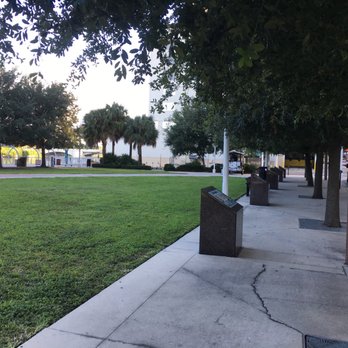 MacDill Park on the Riverwalk - More plaques and nice scenery - Parks Near Me - Tampa, Florida MacDill Park on the Riverwalk - More plaques and nice scenery - Parks Near Me - Tampa, Florida