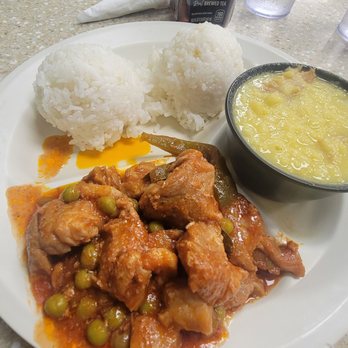 Julie'Z Restaurant - 2 choices, Gisantes(pork & peas) & Mongo Beans, 2 scoops of rice. Comfort food so good! - Filipino Near Me - Kapolei, Hawaii Julie'Z Restaurant - 2 choices, Gisantes(pork & peas) & Mongo Beans, 2 scoops of rice. Comfort food so good! - Filipino Near Me - Kapolei, Hawaii