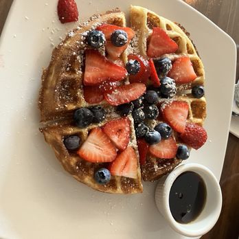 La Terraza Cafe - Wild Waffle with Nutella and Strawberries - Cafes Near Me - Los Angeles, California