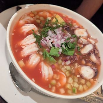 Los Compadres - Cocktail Fe camarones. - Mexican Near Me - Long Beach, California