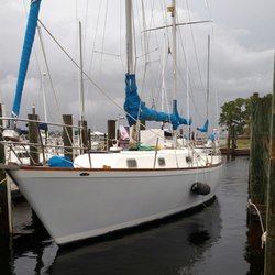Middle Bay Sailing Charters - Pearson 365
