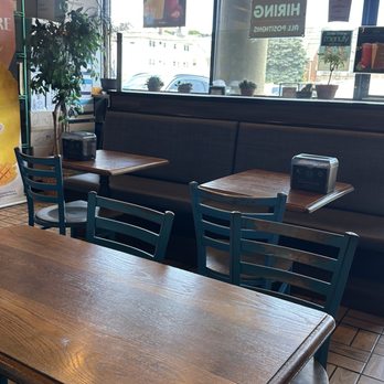Athenian Fresh Grill - Tables - Greek Near Me - North Arlington, New Jersey
