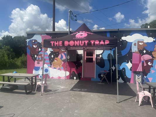 The Donut Trap - Retail & Patio by null