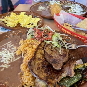 LA VECINDAD - Tacos Near Me - Las Vegas, Nevada LA VECINDAD - Tacos Near Me - Las Vegas, Nevada