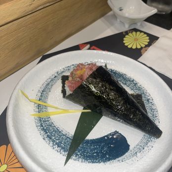 Cavi Sushi - Sushi Bars Near Me - Glendale, California Cavi Sushi - Sushi Bars Near Me - Glendale, California