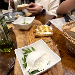 Ristorante Pizzeria Andrea - Mozarella and Honey ricotta bread.