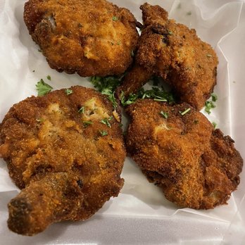 Aladdin Castle Mediterranean Cuisine - Chicken thighs - Mediterranean Near Me - Warren, Michigan Aladdin Castle Mediterranean Cuisine - Chicken thighs - Mediterranean Near Me - Warren, Michigan