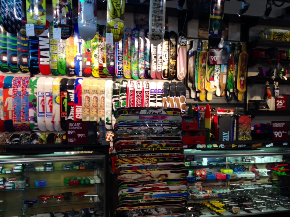 ZUMIEZ Updated May 2024 4401 N Interstate 35, Round Rock, Texas