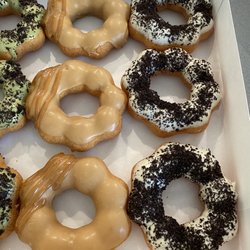 Mochinatics - Coffee Dulce de Leche and Cookies and Cream