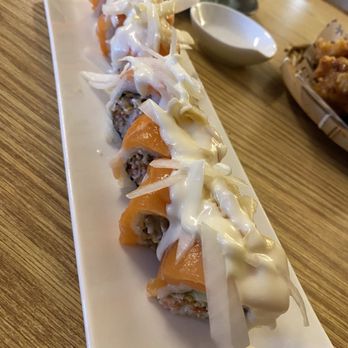 Hana Sushi - Santa Monica Roll - Sushi Bars Near Me - Phoenix, Arizona Hana Sushi - Santa Monica Roll - Sushi Bars Near Me - Phoenix, Arizona