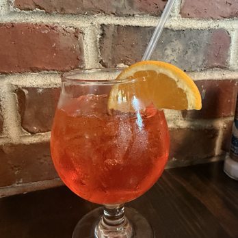 Scout & Scholar Brewing - Aperol spritz - Brewpubs Near Me - Bardstown, Kentucky Scout & Scholar Brewing - Aperol spritz - Brewpubs Near Me - Bardstown, Kentucky