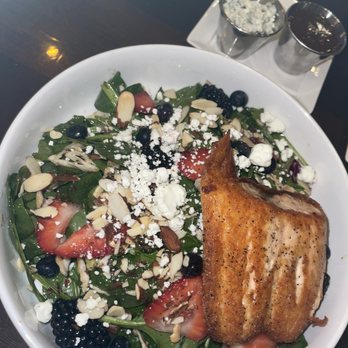 Bosscat Kitchen & Libations - VERY BERRY SPINACH with Salmon - New American Near Me - Houston, Texas Bosscat Kitchen & Libations - VERY BERRY SPINACH with Salmon - New American Near Me - Houston, Texas