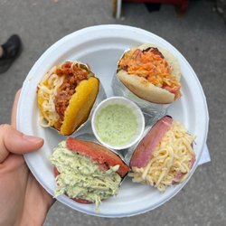 Vayalo Cocina - Four mini arepitas