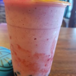 Strawberry smoothie boba Strawberry smoothie boba
