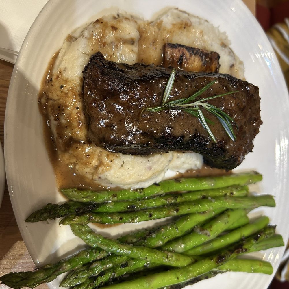 Carrabba's Italian Grill - Braised short rib - Italian Near Me - Lafayette, Louisiana Carrabba's Italian Grill - Braised short rib - Italian Near Me - Lafayette, Louisiana