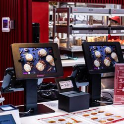 Bingz Crispy Burger - Order counter