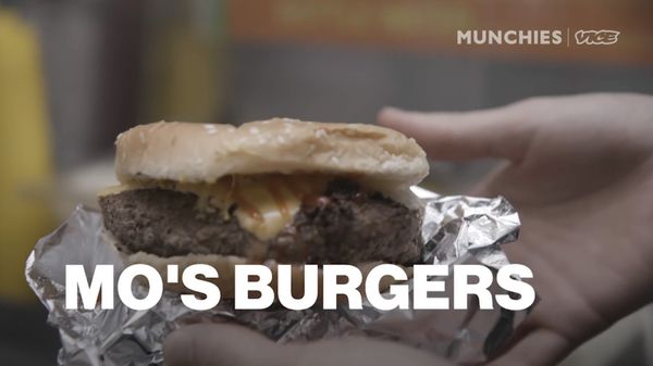 Mo's Burgers by null