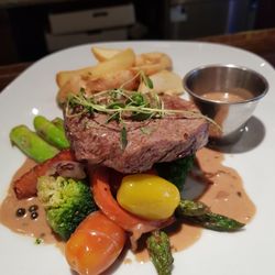 Bishops Arms - Black Angus! Sooo good!