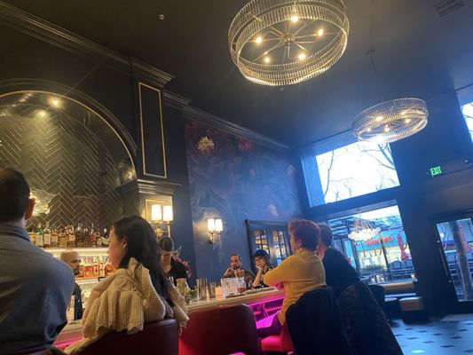 Bar Loretta by null