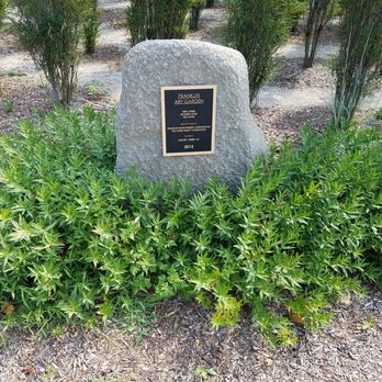 Franklin Art Garden - Parks Near Me - Franklin, Indiana