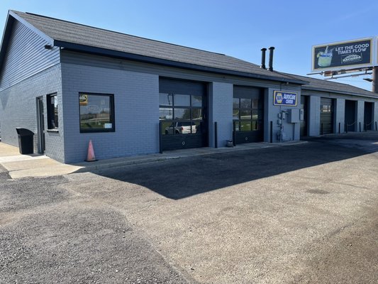 Auto Repair - J&S Service Center has been a pillar of the community since 1968, retaining the same, excellent quality of automotive care that you've come to expect from us, year after year. We pride ourselves on our commitment to accountability, integrity, and honesty. We have a longstanding relationship with our employees and customers that we truly appreciate. We hope that you will visit us and see for yourself when you are near South Bend, IN, Mishawaka, IN, Granger, IN, Niles, MI, and surrounding areas. Auto Repair - J&S Service Center has been a pillar of the community since 1968, retaining the same, excellent quality of automotive care that you've come to expect from us, year after year. We pride ourselves on our commitment to accountability, integrity, and honesty. We have a longstanding relationship with our employees and customers that we truly appreciate. We hope that you will visit us and see for yourself when you are near South Bend, IN, Mishawaka, IN, Granger, IN, Niles, MI, and surrounding areas.
