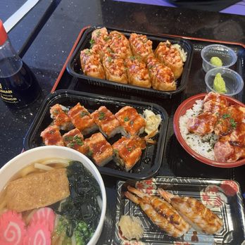 Domo Cafe Kahala - B2. Spicy Ahi Bombs, garlic ebi, Udon & Ahi Bowl - Sushi Bars Near Me - Honolulu, Hawaii Domo Cafe Kahala - B2. Spicy Ahi Bombs, garlic ebi, Udon & Ahi Bowl - Sushi Bars Near Me - Honolulu, Hawaii