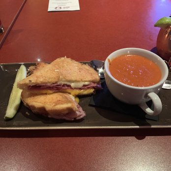 The Row - Grilled cheese and tomato soup - American Near Me - Bend, Oregon