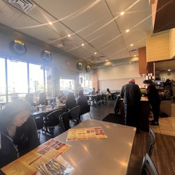 Sanamluang Cafe - Inside
