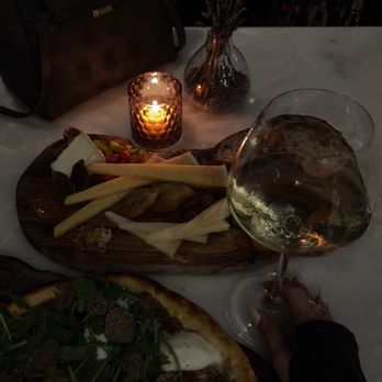 Wally's - Truffle pizza - New American Near Me - Beverly Hills, California