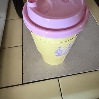 La La Land - Cute lil Cups but what Was inside So Good - Coffee & Tea Near Me - Calabasas, California La La Land - Cute lil Cups but what Was inside So Good - Coffee & Tea Near Me - Calabasas, California