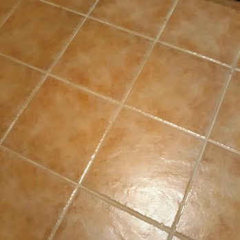 Avon Carpet Cleaning - Kitchen after cleaning. Note the grout is white and the tiles shine. - Carpet Cleaning Near Me Avon Carpet Cleaning - Kitchen after cleaning. Note the grout is white and the tiles shine. - Carpet Cleaning Near Me