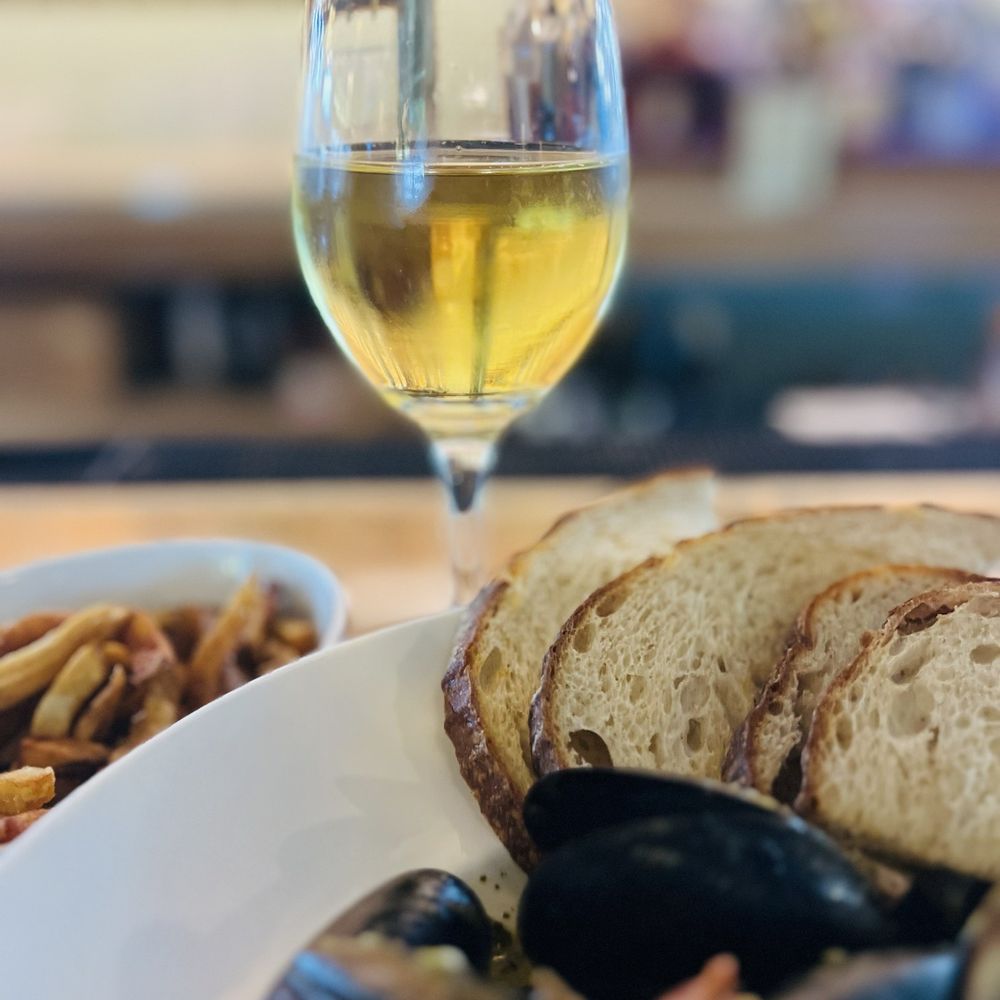 Port & Park - Sauvignon Blanc - New American Near Me - Chicago, Illinois Port & Park - Sauvignon Blanc - New American Near Me - Chicago, Illinois